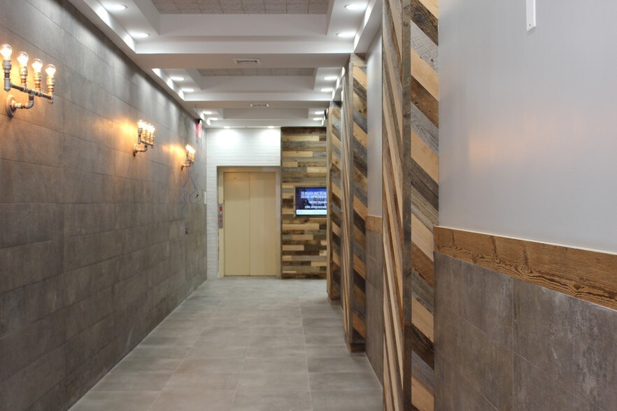 More Photos Of 247 Water St, Brooklyn Manufacturing For Lease