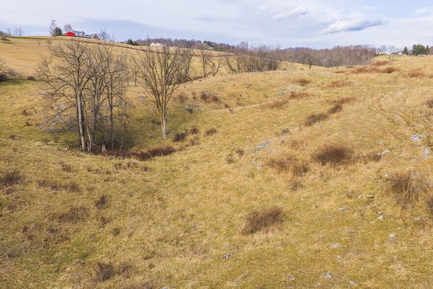 More Photos Of 230 Barn Ave, North Tazewell Land For Sale