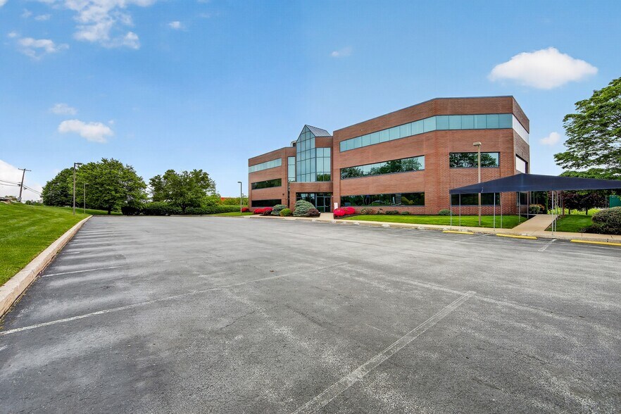More Photos Of 470 John Young Way, Exton Unknown For Lease