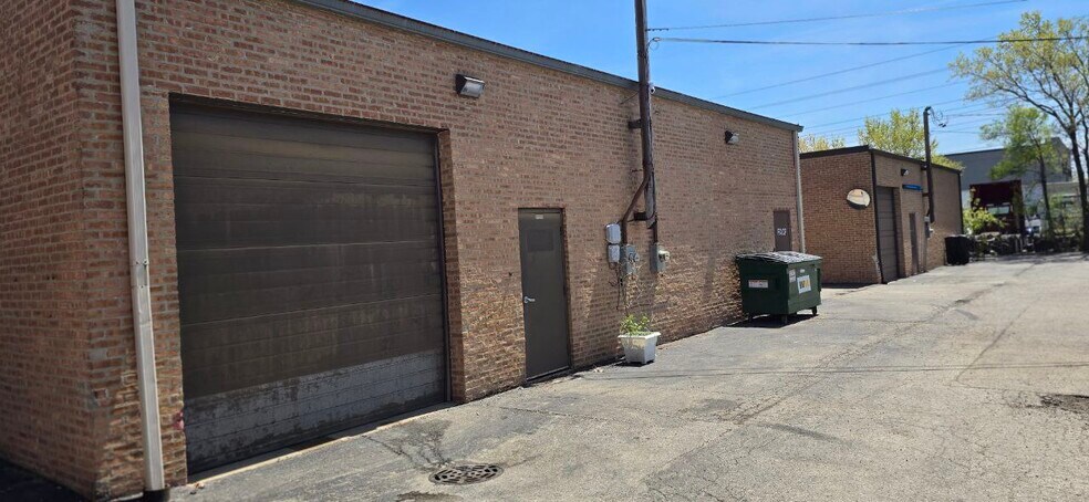 More Photos Of 188 Seegers Ave, Elk Grove Village Flex For Sale