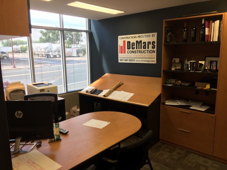 More Photos Of 327 N Riverfront Dr, Mankato Storefront Retail Residential For Lease