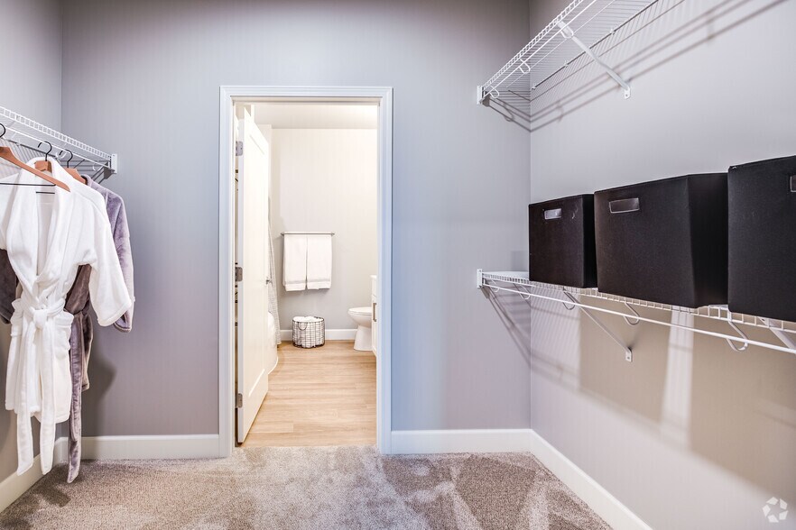 More Photos Of 800 Cretin Ave S, Saint Paul Apartments For Lease