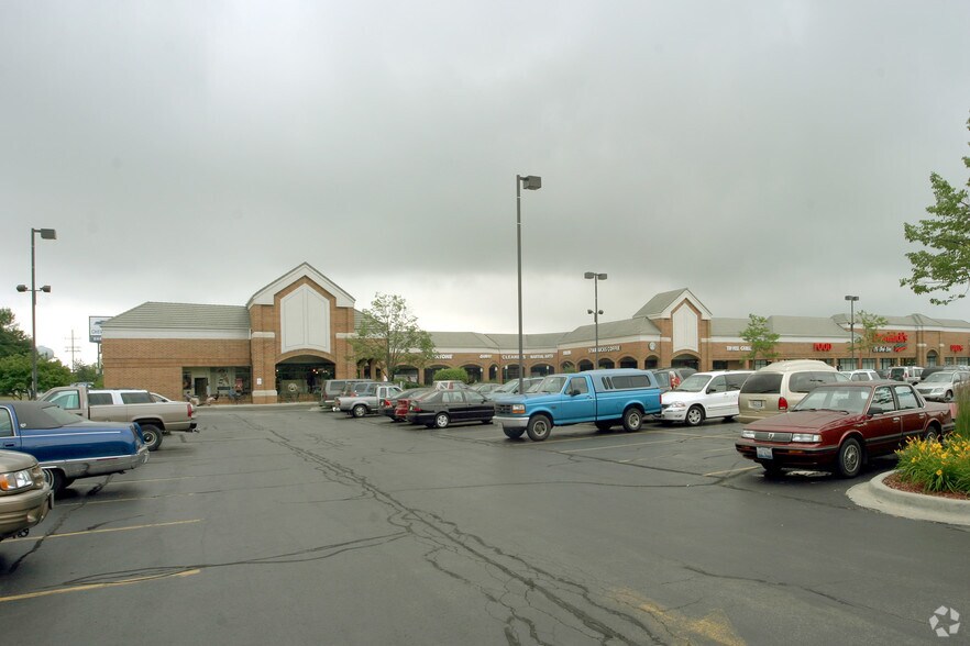 More Photos Of 201-235 Waukegan Rd, Lake Bluff Unknown For Lease