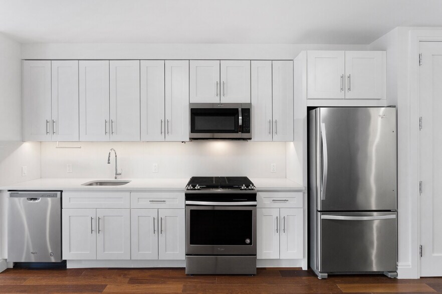 More Photos Of 61 Sullivan St, New York Apartments For Sale