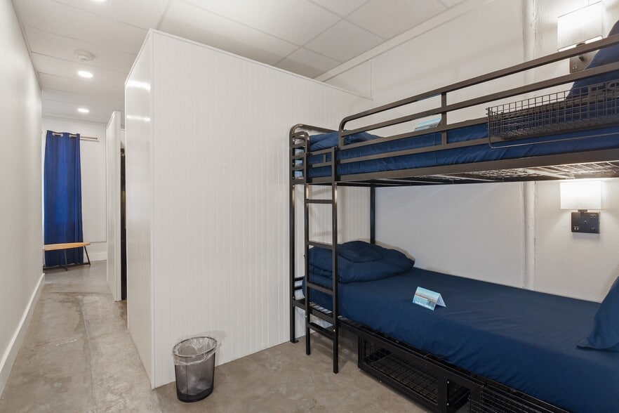 More Photos Of 134 Chapala St, Santa Barbara Hospitality For Sale