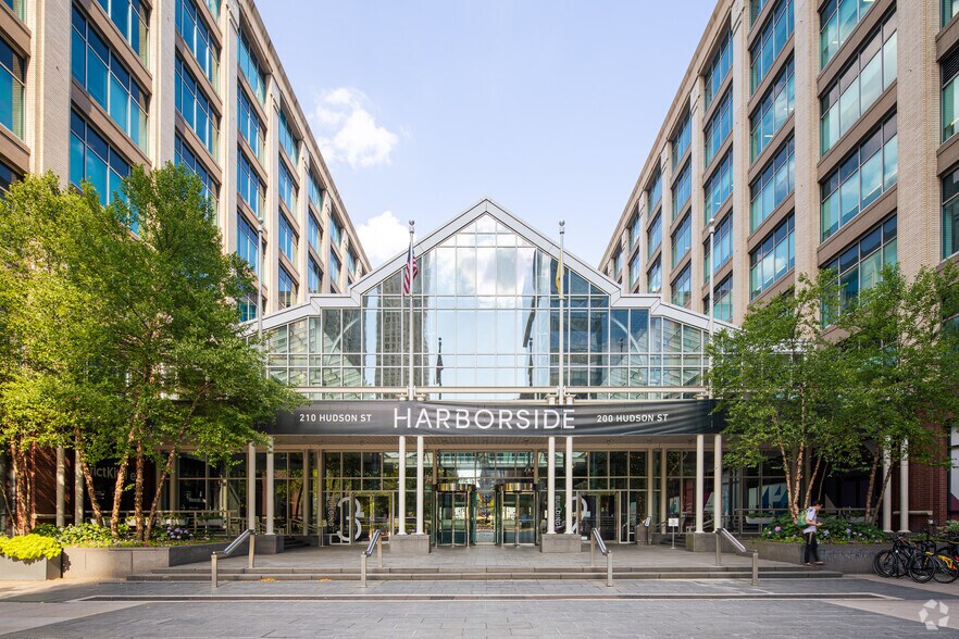 More Photos Of 200 Hudson St, Jersey City Office For Lease