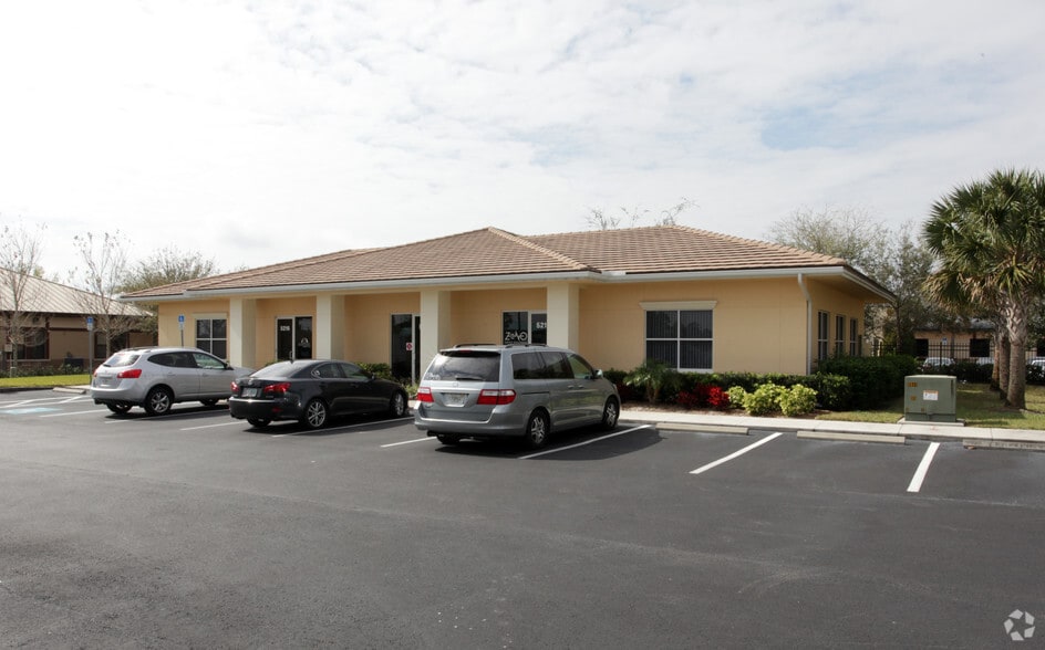 Primary Photo Of 5212-5216 Paylor Ln, Sarasota Office For Lease