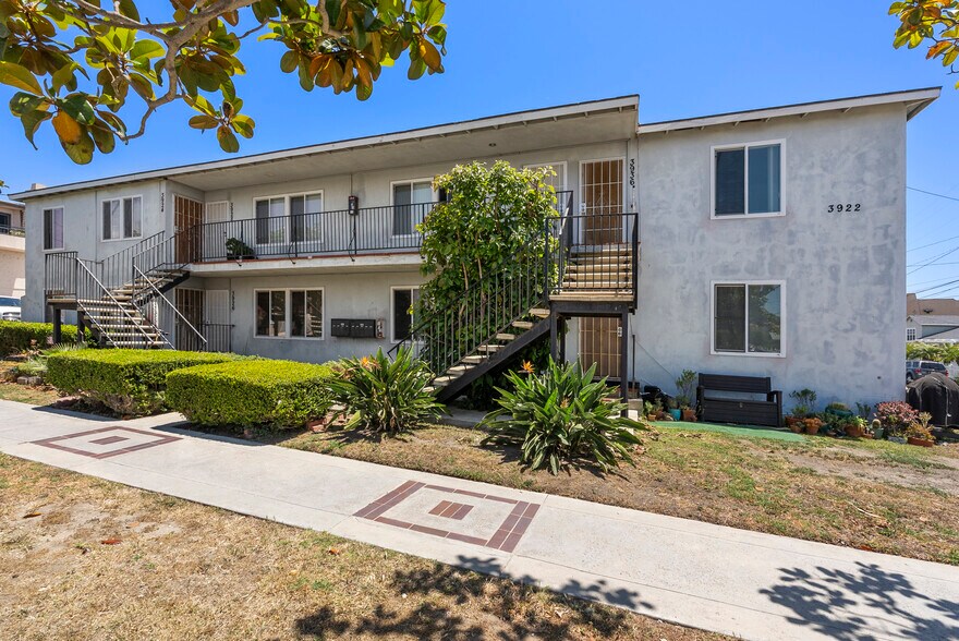 More Photos Of 3922 S Pacific Ave, San Pedro Apartments For Sale
