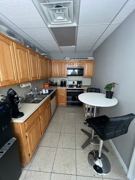 More Photos Of 1605 Forest Ave, Staten Island Storefront Retail Office For Sale