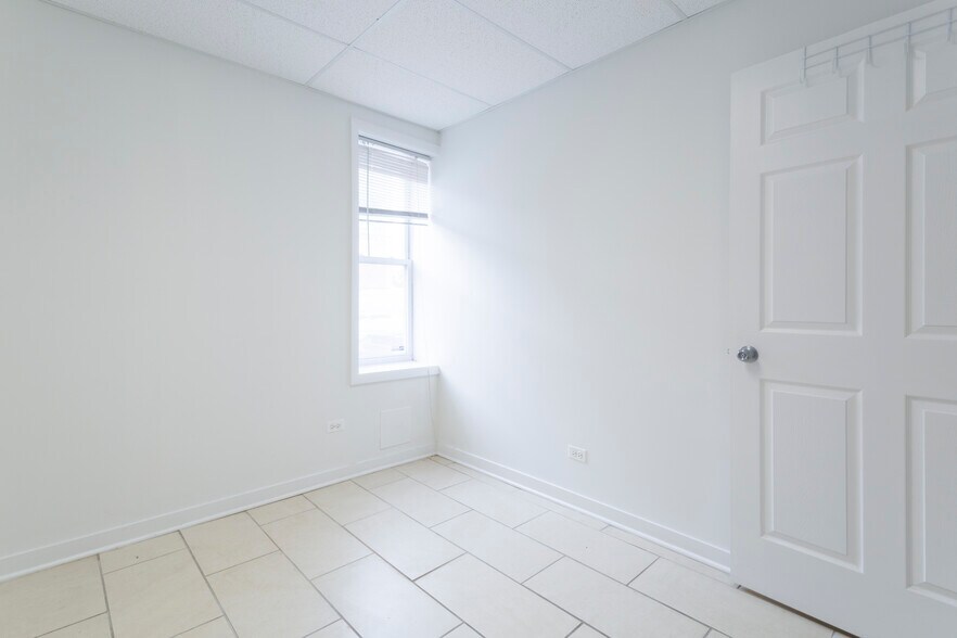 More Photos Of 1835 N 19th Ave, Melrose Park Medical For Lease