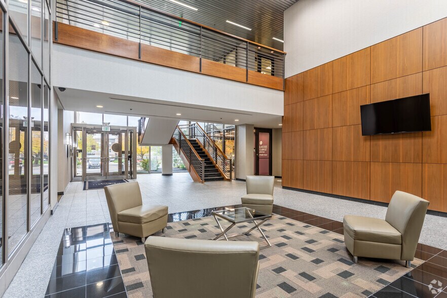 More Photos Of 355 E Campus View Blvd, Columbus Office For Lease