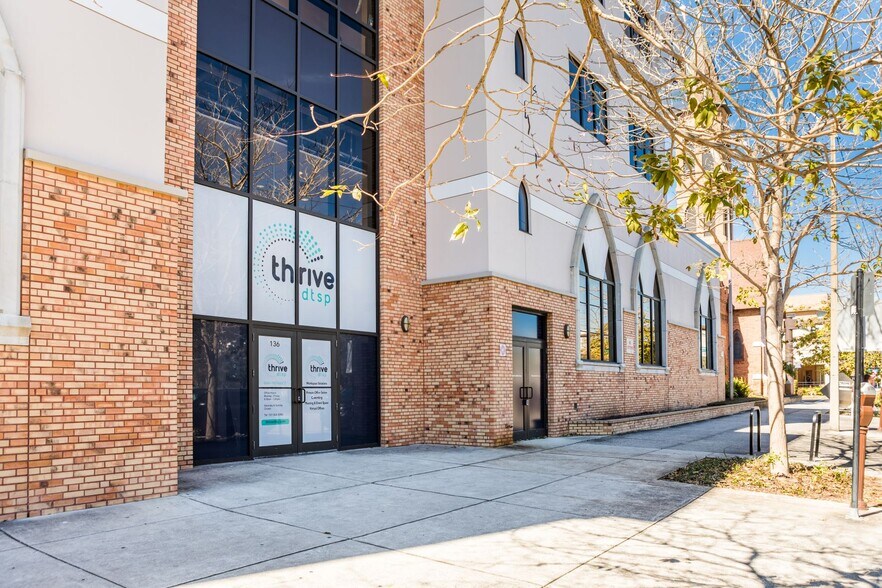 More Photos Of 136 4th St N, Saint Petersburg Coworking Space