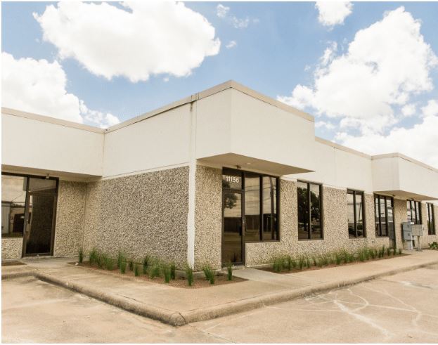 More Photos Of 11127 Shady Trl, Dallas Light Distribution For Sale