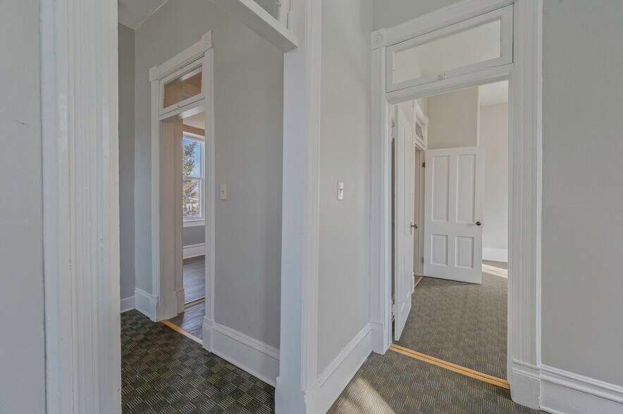 More Photos Of 504 Breckenridge St, Helena Apartments For Sale