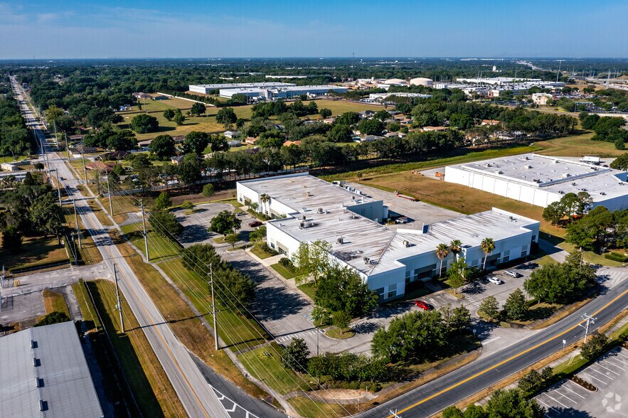 More Photos Of 2855 Interstate Dr, Lakeland Industrial For Lease