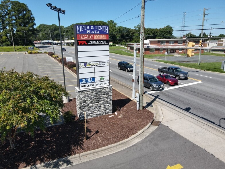 More Photos Of 2800-2810 E 10th St, Greenville Unknown For Lease