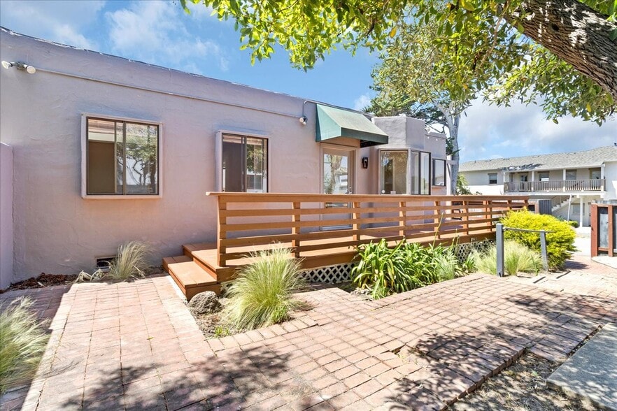 More Photos Of 182 El Dorado St, Monterey Medical For Sale