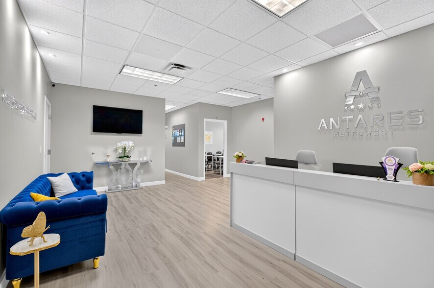 More Photos Of 6200 Metrowest Blvd, Orlando Office For Sale