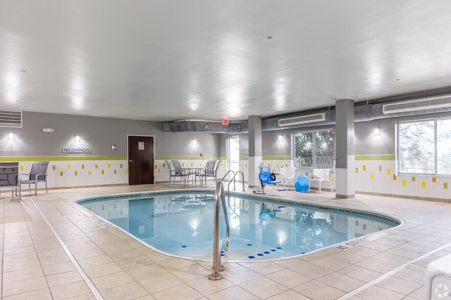 More Photos Of 6851 West Fwy, Fort Worth Hotel For Sale