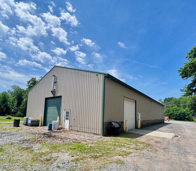 More Photos Of 7 Canaan Rd, Waymart Auto Repair For Sale