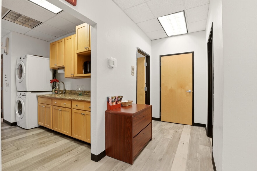 More Photos Of 2648 N Campbell Ave, Tucson Medical For Sale