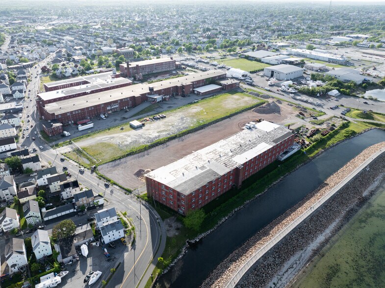 More Photos Of 21 Cove St, New Bedford Land For Lease