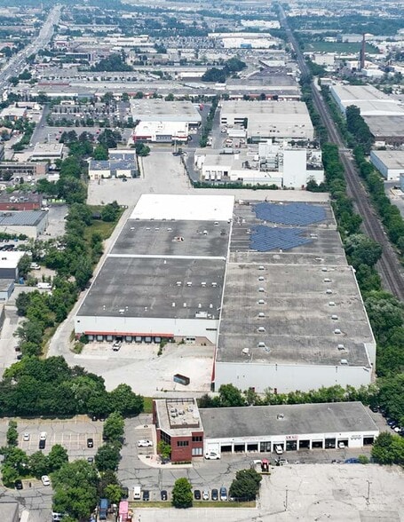More Photos Of 2550 Stanfield Rd, Mississauga Warehouse For Lease