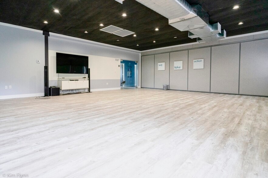 More Photos Of 333 W 2230 N, Provo Office For Sale