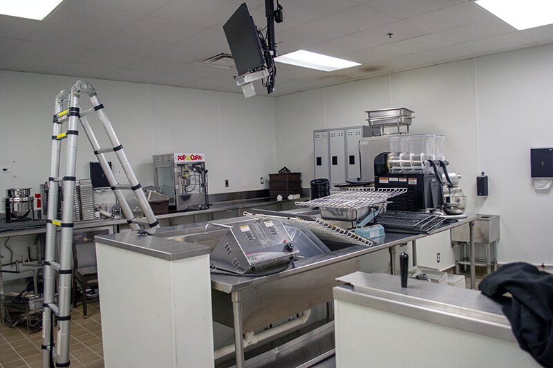 More Photos Of 4780 Cornell Rd, Cincinnati Movie Theatre For Sale