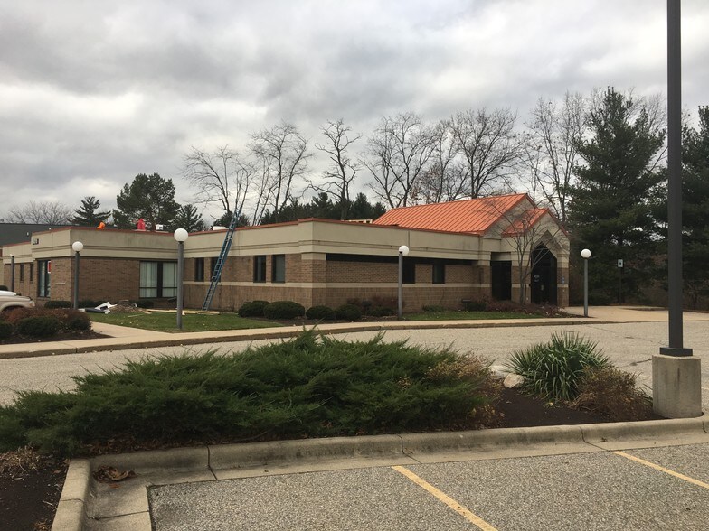 More Photos Of 5171 Plainfield Ave NE, Grand Rapids Medical For Sale