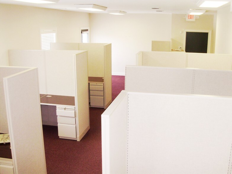 More Photos Of 5400 Laurel Springs Pky, Suwanee Office For Sale