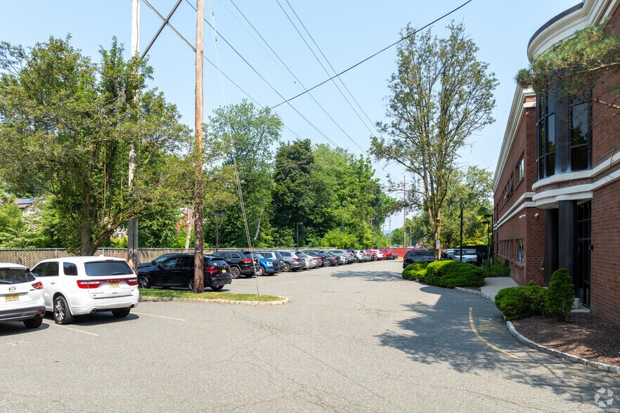 More Photos Of 165 E Main St, Denville Office For Sale