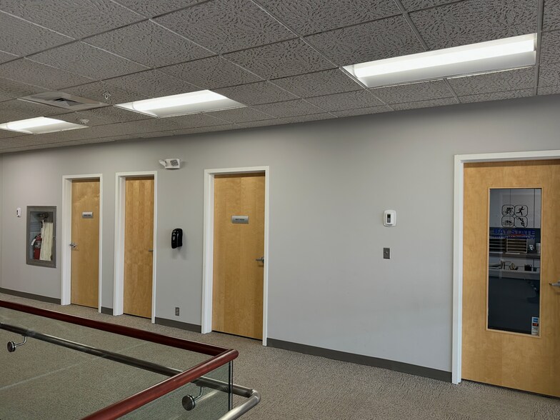 More Photos Of 100 Milk St, Methuen Medical For Lease