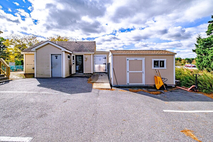 More Photos Of 150 US ROUTE 1, Freeport Fast Food For Sale