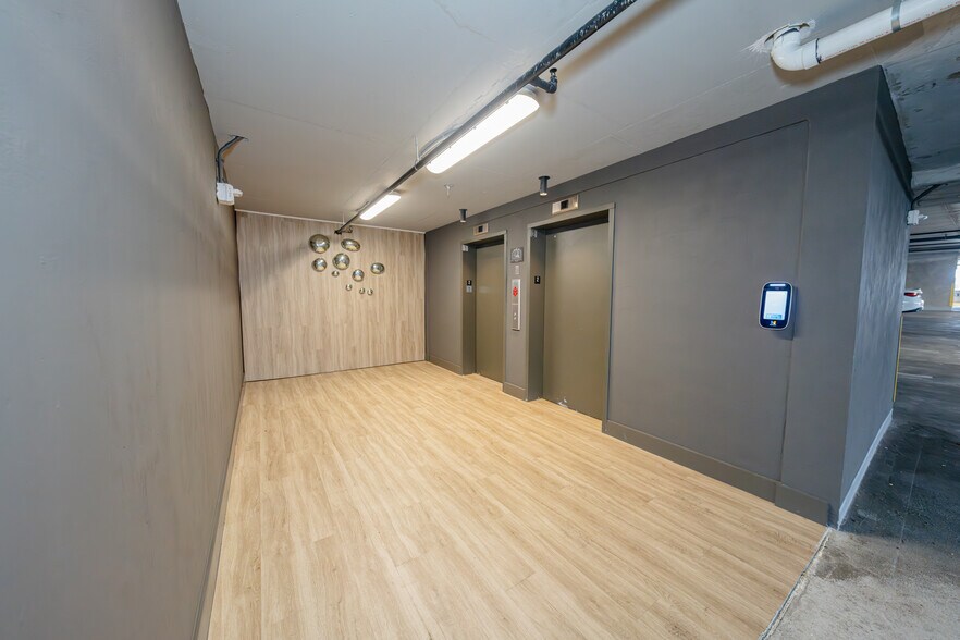 More Photos Of 800 N Federal Hwy, Hallandale Beach Office For Sale