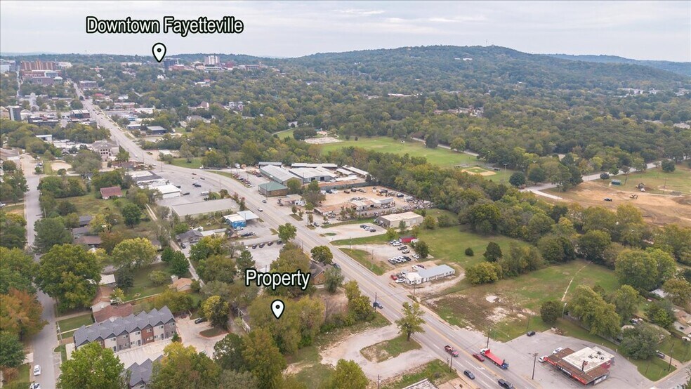 More Photos Of 1341 S School Ave, Fayetteville Auto Repair For Sale