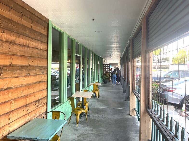 More Photos Of 3550-3578 Long Beach Blvd, Long Beach Restaurant For Lease
