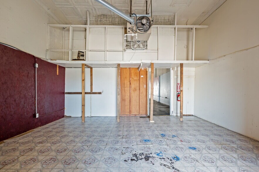 More Photos Of 101-105 S Scales St, Reidsville Storefront Retail Office For Sale