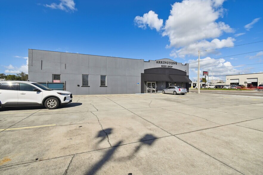 More Photos Of 301 6th St SW, Winter Haven General Retail For Sale