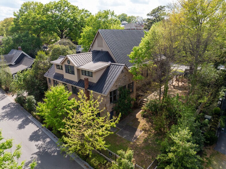 More Photos Of 208 St Marys St, Raleigh Loft Creative Space For Sale