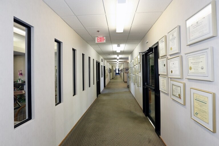 More Photos Of 1515 N Sanborn Blvd, Mitchell Office For Sale