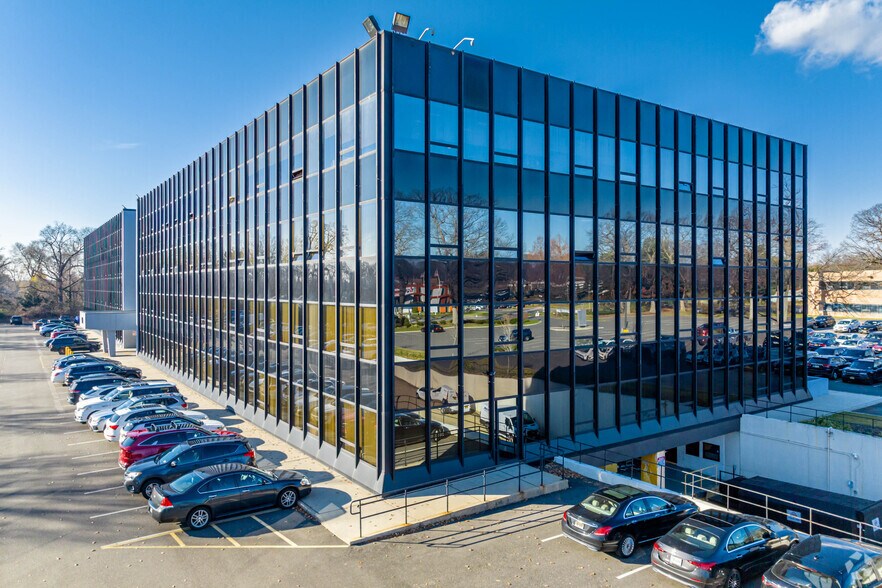 More Photos Of 100 Crossways Park West, Woodbury Office For Lease