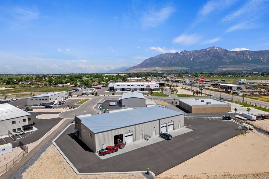 More Photos Of 640 N 2075 W, Marriott Slaterville Industrial For Lease