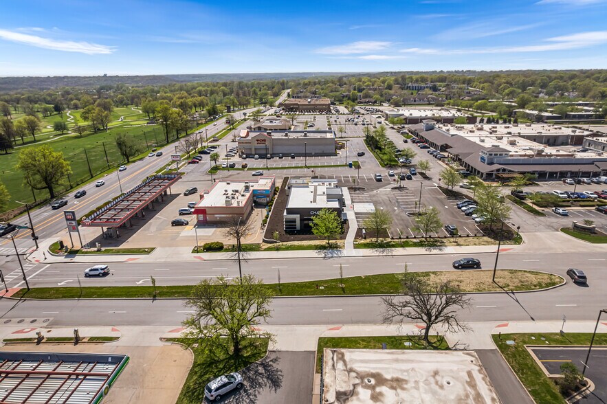 More Photos Of 651 E Red Bridge Rd, Kansas City Office For Sale