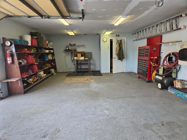 More Photos Of 5A High St, Matawan Specialty For Sale