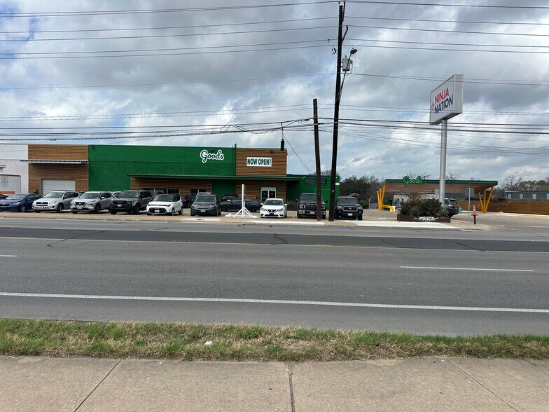 More Photos Of 6500 N Lamar Blvd, Austin General Retail For Lease