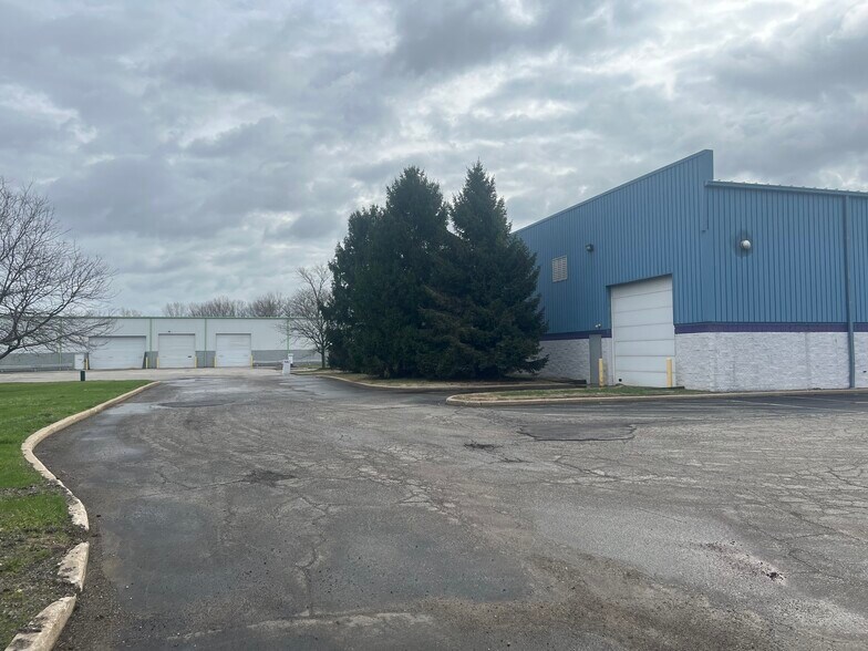 More Photos Of 3017 W 17th St, Erie Warehouse For Lease
