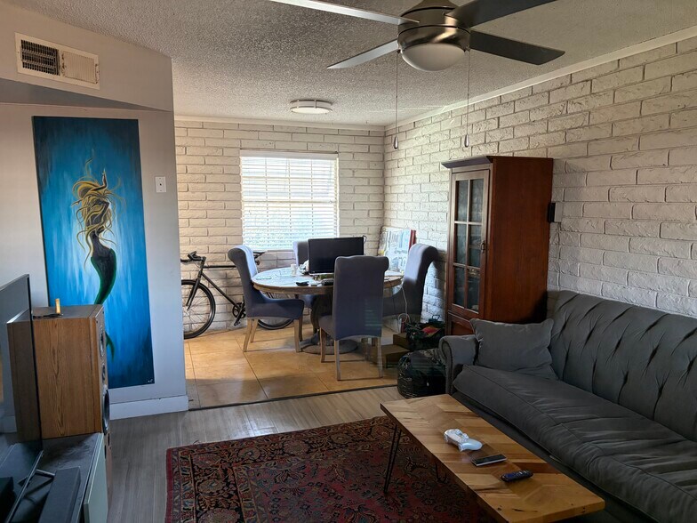 More Photos Of 601-611 S Hardy Dr, Tempe Apartments For Sale