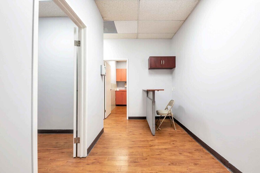 More Photos Of 241 W Olive Ave, Burbank Medical For Lease