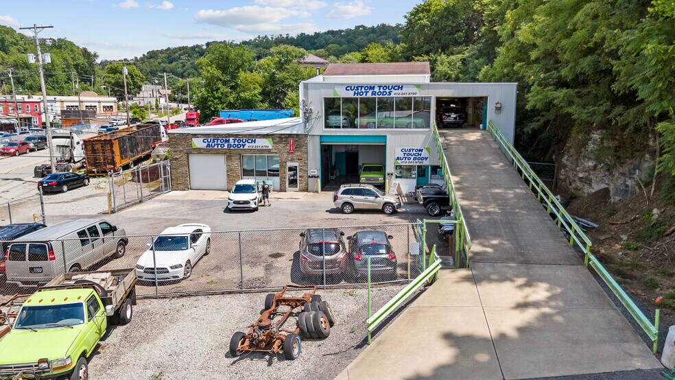 More Photos Of 8030 Bennett St, Pittsburgh Self Storage For Sale